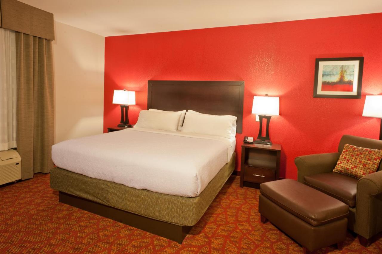 Holiday Inn Guin By Ihg Twin Экстерьер фото