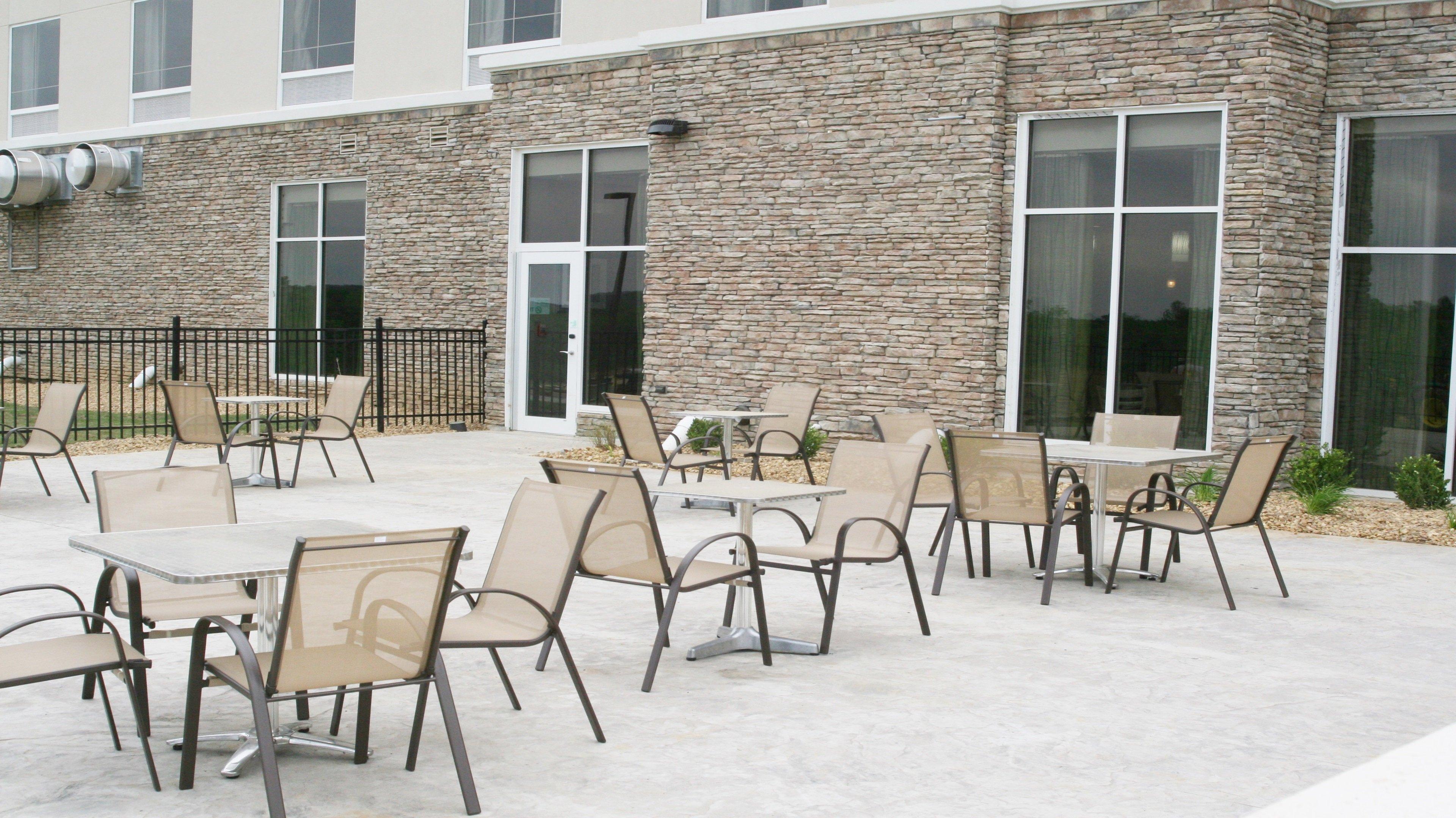 Holiday Inn Guin By Ihg Twin Экстерьер фото
